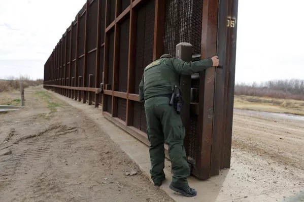 La frontera entre México y EEUU: el muro de Trump y el destino de los ilegales La frontera entre México y EEUU: el muro de Trump y el destino de los ilegales - Sputnik Mundo