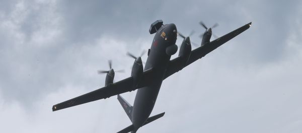 Присвоение имени Федор Золотухин самолету Ил-38Н Присвоение имени Федор Золотухин самолету Ил-38Н - Sputnik Mundo