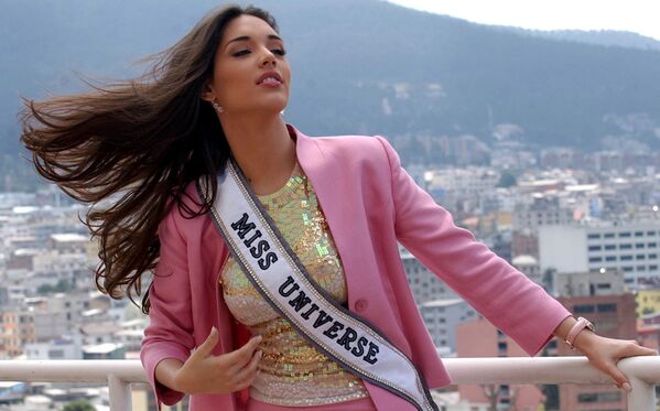 Bellas para todos los tiempos: las coronadas en la historia de Miss Universo - Sputnik Mundo