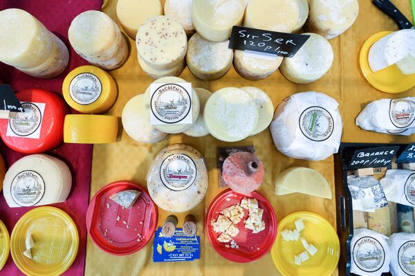 Un festival de queso en Moscú - Sputnik Mundo