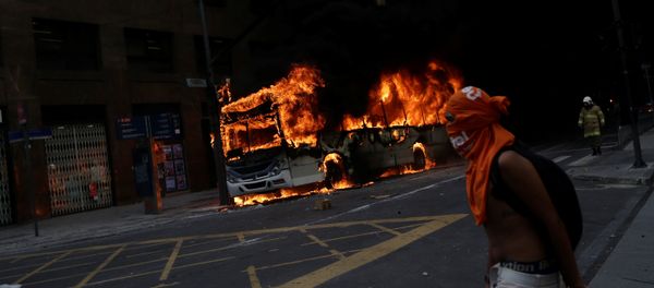 Protestas contra recortes a funcionarios públicos en Río de Janeiro Protestas contra recortes a funcionarios públicos en Río de Janeiro - Sputnik Mundo