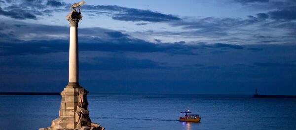 El nuevo 'rostro' de la moneda rusa - Sputnik Mundo