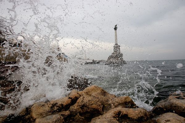 El nuevo 'rostro' de la moneda rusa - Sputnik Mundo