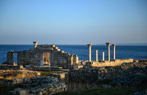 El nuevo 'rostro' de la moneda rusa - Sputnik Mundo