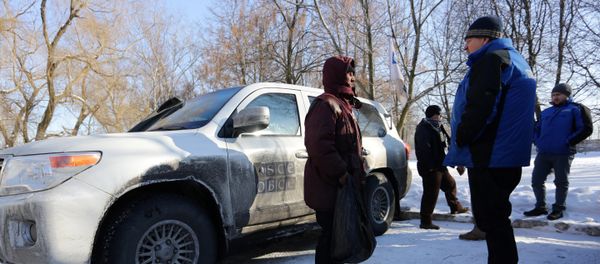 Representantes de la OSCE en Donbás Representantes de la OSCE en Donbás - Sputnik Mundo