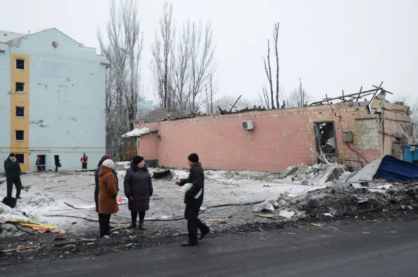 Las devastadoras consecuencias de los ataques ucranianos contra Donetsk Las devastadoras consecuencias de los ataques ucranianos contra Donetsk - Sputnik Mundo