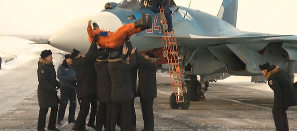 Los aviones del Almirante Kuznetsov llegan a casa - Sputnik Mundo