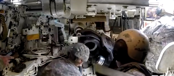 La 'batalla' a distancia de los obuses de Rusia y EEUU La 'batalla' a distancia de los obuses de Rusia y EEUU - Sputnik Mundo