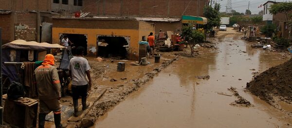 Consecuencias de inundaciones en Perú - Sputnik Mundo