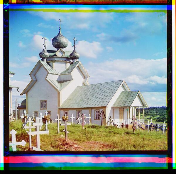 La iglesia de la Asunción de la Madre de Cristo en Deviatiny. - Sputnik Mundo