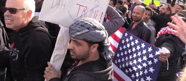 Masivas protestas en EEUU contra el decreto migratorio de Trump - Sputnik Mundo