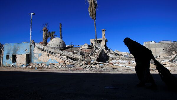 Edificios destruidos en Alepo - Sputnik Mundo