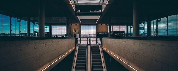 Un aeropuerto (imagen referencial) - Sputnik Mundo