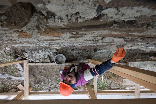 La reconstrucción de la fortaleza Genovesa en Crimea - Sputnik Mundo