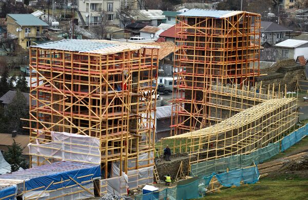 La reconstrucción de la fortaleza Genovesa en Crimea - Sputnik Mundo