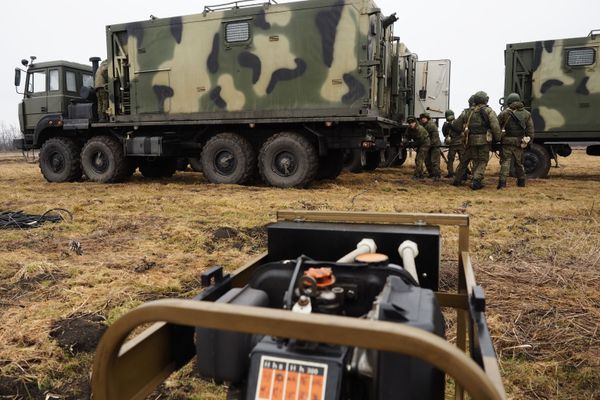Los espectaculares ejercicios de topógrafos militares en Kubán - Sputnik Mundo