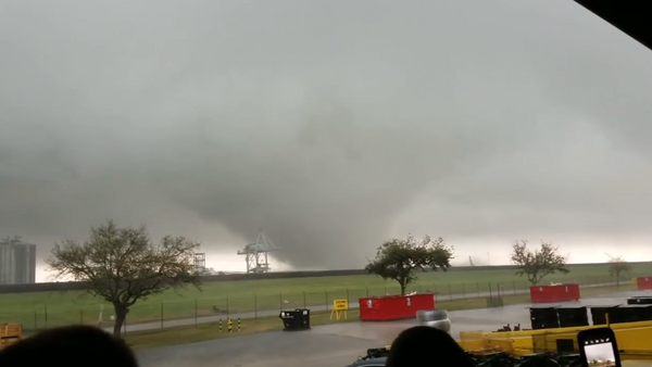 Un tornado en una instalación de la NASA - Sputnik Mundo