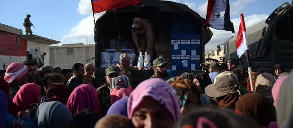 Entrega de ayuda humanitaria rusa a la población siria (archivo) - Sputnik Mundo