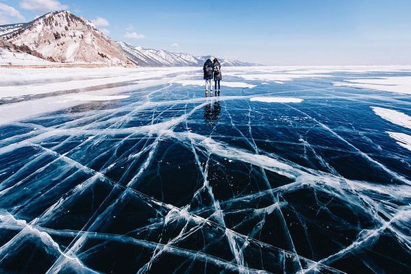 El hielo se apodera del lago Baikal - Sputnik Mundo