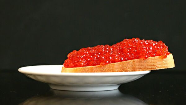 Bocadillo con caviar - Sputnik Mundo