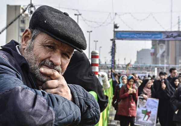 Marcha del 38º aniversario de la Revolución Islámica en Irán - Sputnik Mundo