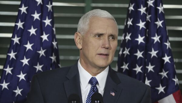 Mike Pence, vicepresidente de EEUU - Sputnik Mundo