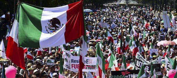 Manifestación en Ciudad de México contra Trump Manifestación en Ciudad de México contra Trump - Sputnik Mundo