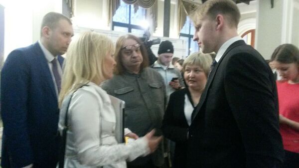 La ministra de Industria, Energía y Minería del Uruguay, Carolina Cosse, con empresarios rusos - Sputnik Mundo