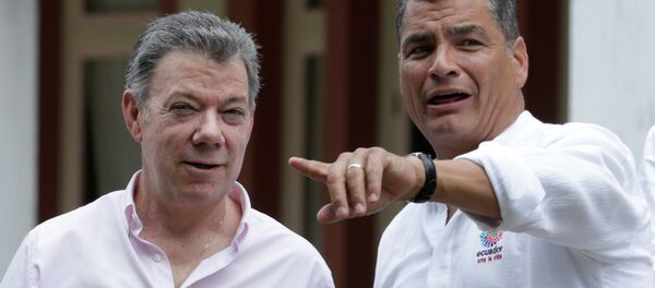 Juan Manuel Santos, presidente de Colombia, y Rafael Correa, presidente de Ecuador - Sputnik Mundo