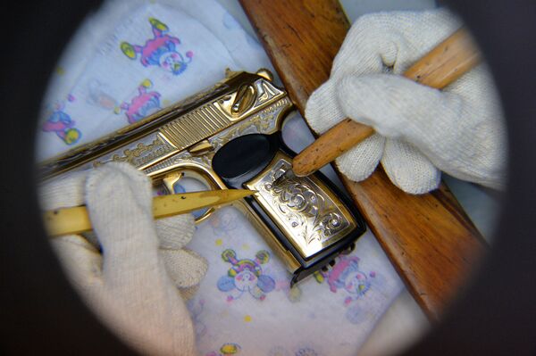 Cómo se producen las armas de honor rusas - Sputnik Mundo