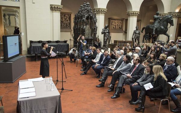 El museo Pushkin de Moscú sella cooperación de socios con La Caixa española - Sputnik Mundo