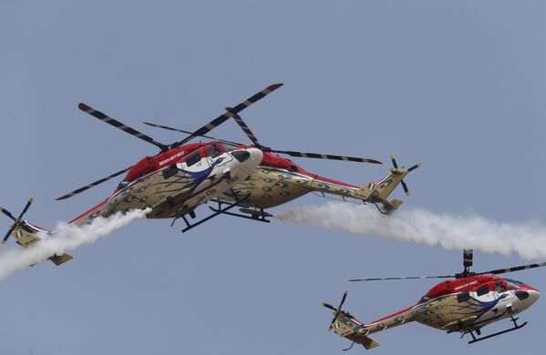 La espectacular inauguración de la exposición aeroespacial Aero India 2017 - Sputnik Mundo