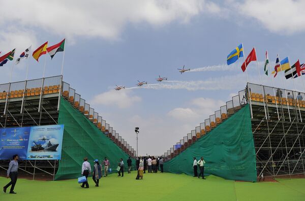 La espectacular inauguración de la exposición aeroespacial Aero India 2017 - Sputnik Mundo