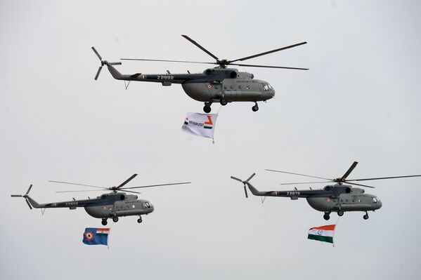 La espectacular inauguración de la exposición aeroespacial Aero India 2017 - Sputnik Mundo