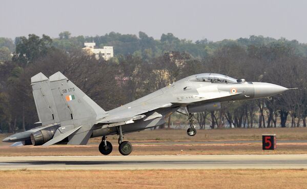 La espectacular inauguración de la exposición aeroespacial Aero India 2017 - Sputnik Mundo