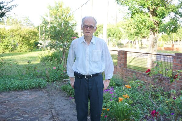 Alejandro Sabelin, vicepresidente del Centro Cultural Máximo Gorki de San Javier, en su casa - Sputnik Mundo