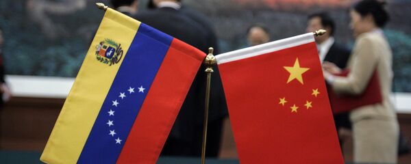 Banderas de China y Venezuela - Sputnik Mundo
