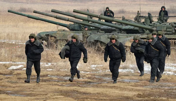 Etapas del biatlón de tanques en las regiones de Primorie y Voronezh Etapas del biatlón de tanques en las regiones de Primorie y Voronezh - Sputnik Mundo