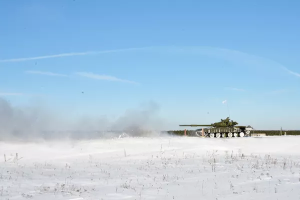 Etapas del biatlón de tanques en las regiones de Primorie y Voronezh Etapas del biatlón de tanques en las regiones de Primorie y Voronezh - Sputnik Mundo