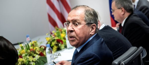Russia's Foreign Minister Sergei Lavrov looks on before a meeting with US Secretary of State during a G20 gathering at the World Conference Center in Bonn Russia's Foreign Minister Sergei Lavrov looks on before a meeting with US Secretary of State during a G20 gathering at the World Conference Center in Bonn - Sputnik Mundo
