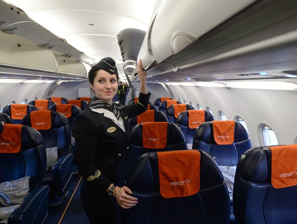 Las seductoras azafatas de la compañía rusa Aeroflot - Sputnik Mundo