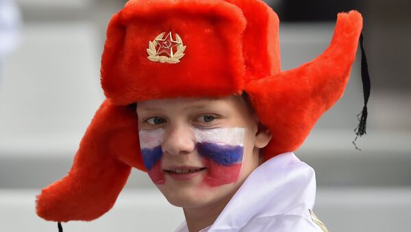Un hincha ruso - Sputnik Mundo