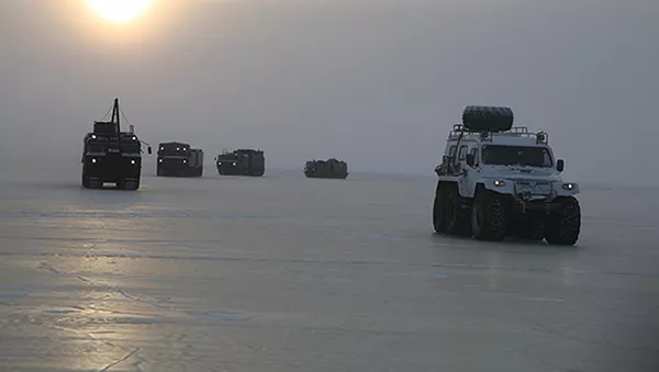 Maniobras militares rusas en el Ártico - Sputnik Mundo