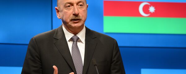 Встреча Д. Туска и И. Алиева в рамках заседания МИД ЕС в Брюсселе - Sputnik Mundo