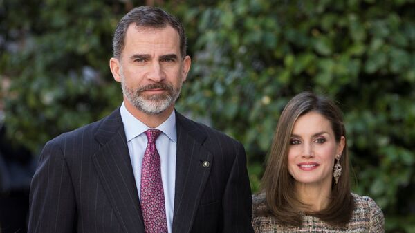 Spain's King Felipe (L) and Queen Letizia arrive at Thyssen-Bornenisza museum in Madrid, Spain, February 17, 2017 - Sputnik Mundo