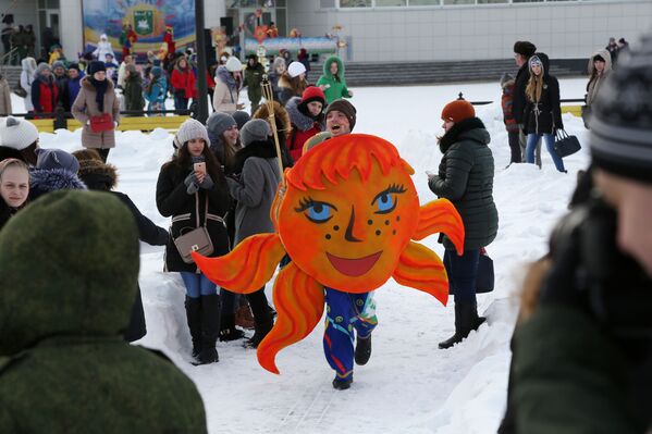 Fiesta de la Máslenitsa en Rusia - Sputnik Mundo