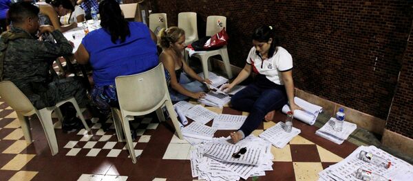Escrutinio de los votos en Ecuador - Sputnik Mundo