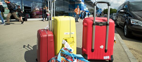 El aeropuerto internacional de Simferópol - Sputnik Mundo