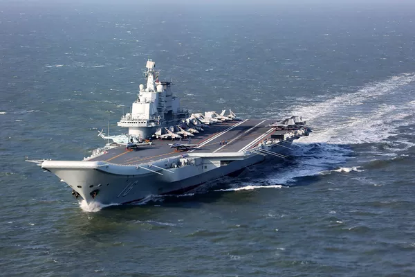 El portaviones chino Liaoning El portaviones chino Liaoning - Sputnik Mundo