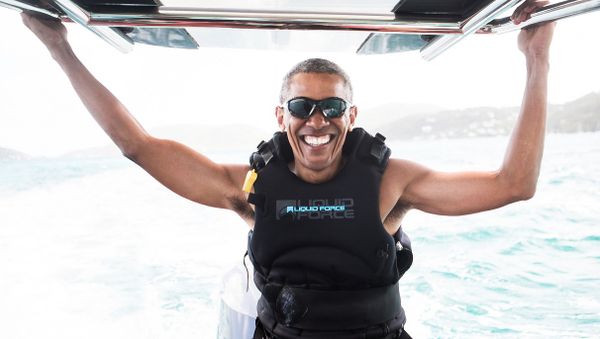 Expresidente de Estados Unidos, Barack Obama, durante sus vacaciones Expresidente de Estados Unidos, Barack Obama, durante sus vacaciones - Sputnik Mundo